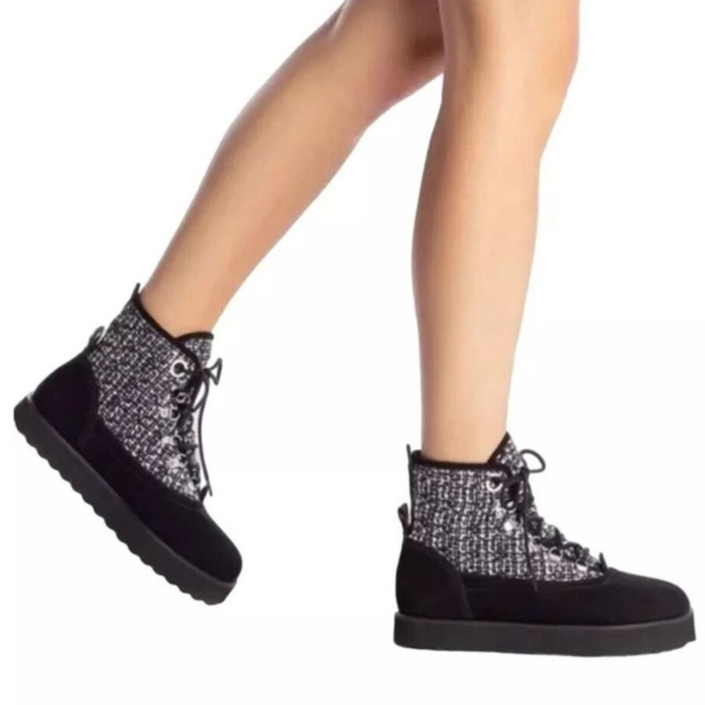 Larroude Vail Boots Black and Gray Women's Size 6.5 Black Tweed Ankle‎ Boots